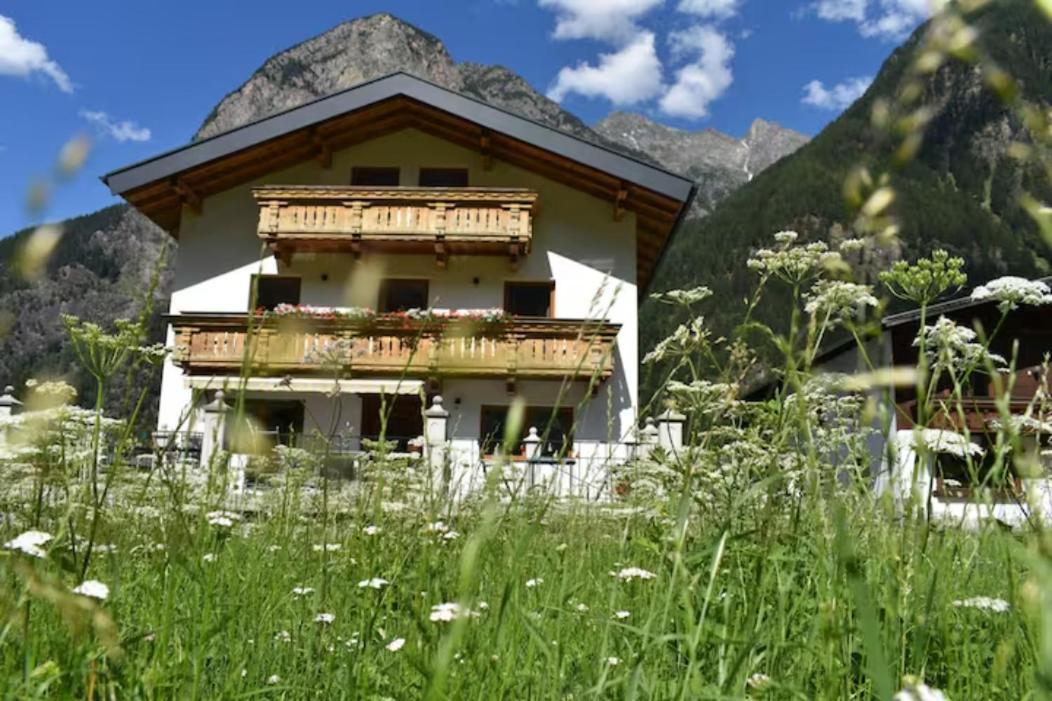 Haueis Apartment